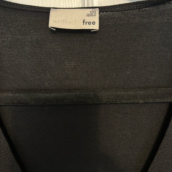 Wilfred Free Aritzia black dress (loose fit) - Picture 2 of 3
